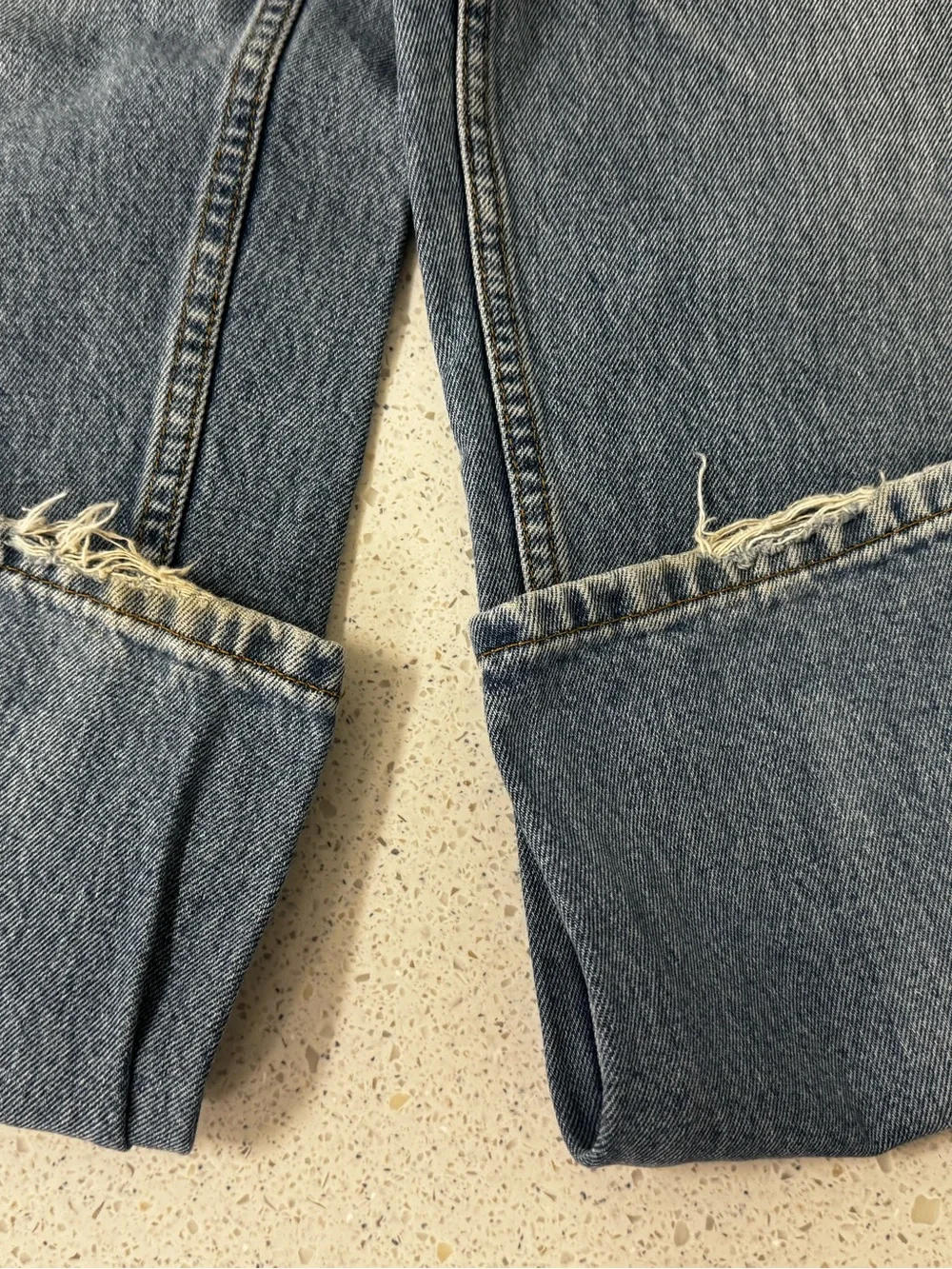Levis 560 Loose Fit Tapered Leg Jeans Men 36x30 Blue Vintage 90s Work Whiskered